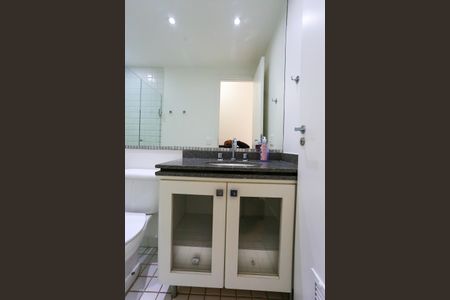 Apartamento para alugar com 56m², 2 quartos e 2 vagasBanheiro Social