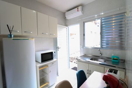 Sala/Cozinha de kitnet/studio para alugar com 1 quarto, 18m² em Santo Amaro, São Paulo