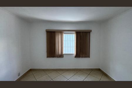 Casa para alugar com 150m², 3 quartos e 3 vagasQuarto 2