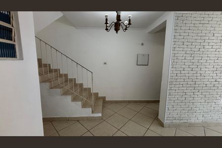 Casa para alugar com 150m², 3 quartos e 3 vagasSala