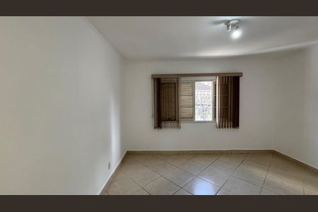 Casa para alugar com 150m², 3 quartos e 3 vagasSuite