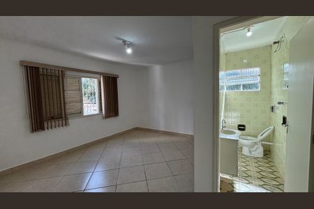 Casa para alugar com 150m², 3 quartos e 3 vagasSuite