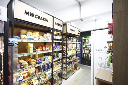 Apartamento à venda com 37m², 1 quarto e sem vagaMini Mercado