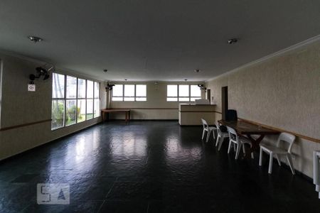 Apartamento para alugar com 70m², 2 quartos e 1 vaga Apartamento para alugar com 70m², 2 quartos e 1 vagaÁrea comum - Salão de festas