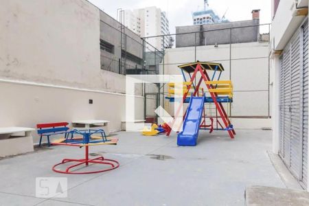 Apartamento para alugar com 70m², 2 quartos e 1 vaga Apartamento para alugar com 70m², 2 quartos e 1 vagaÁrea comum - Playground