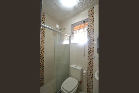 Casa para alugar com 300m², 2 quartos e 2 vagasBanheiro