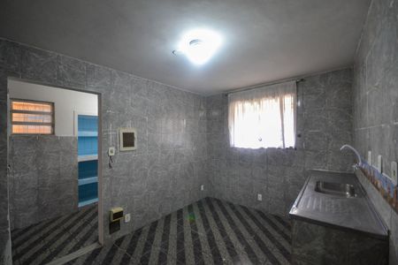 Casa para alugar com 300m², 2 quartos e 2 vagasCozinha