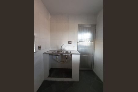 Casa para alugar com 300m², 2 quartos e 2 vagasTerraço