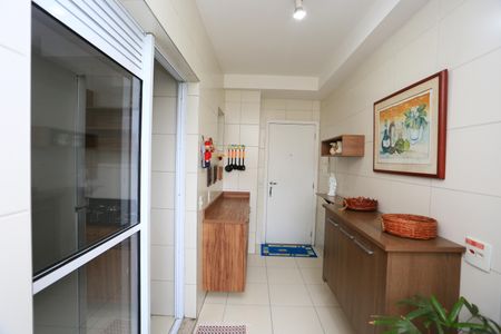 Apartamento para alugar com 96m², 3 quartos e 2 vagas Apartamento para alugar com 96m², 3 quartos e 2 vagasÁrea de Serviço