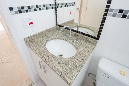Apartamento à venda com 128m², 3 quartos e 2 vagasBanheiro Social