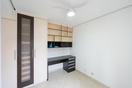 Apartamento à venda com 128m², 3 quartos e 2 vagasQuarto 