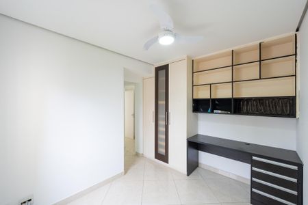 Apartamento à venda com 128m², 3 quartos e 2 vagasQuarto 