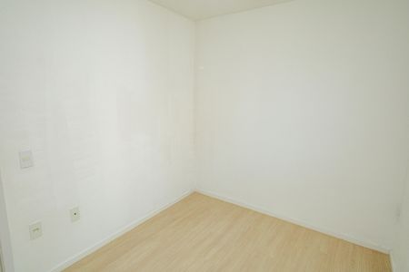 Quarto 2 de apartamento para alugar com 2 quartos, 42m² em Campo Grande, Rio de Janeiro