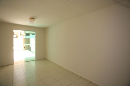 Apartamento para alugar com 175m², 3 quartos e 2 vagasSala