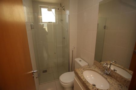 Apartamento para alugar com 175m², 3 quartos e 2 vagasBanheiro da Suíte 1