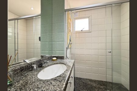 Apartamento à venda com 57m², 2 quartos e 1 vagaBanheiro Social