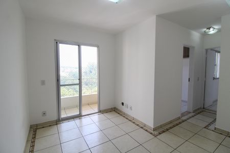 Sala de apartamento para alugar com 2 quartos, 50m² em Jardim Monte Alegre, São Paulo