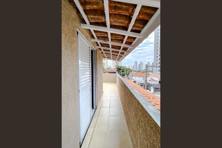 Casa à venda com 230m², 2 quartos e 2 vagasVaranda