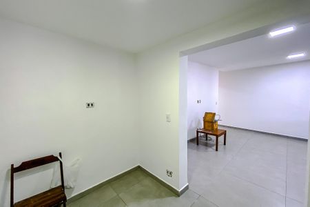 Casa à venda com 230m², 2 quartos e 2 vagasSala 2