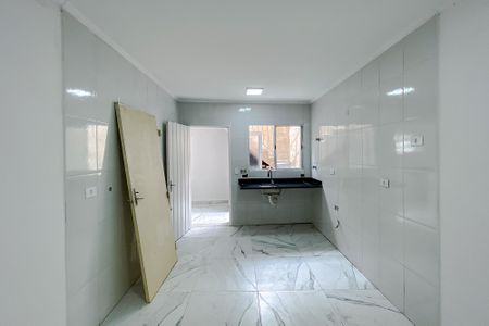 Casa à venda com 230m², 2 quartos e 2 vagasCozinha