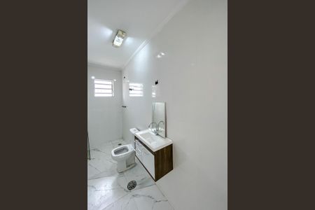 Casa à venda com 230m², 2 quartos e 2 vagasBanheiro