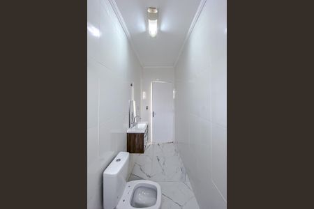 Casa à venda com 230m², 2 quartos e 2 vagasBanheiro