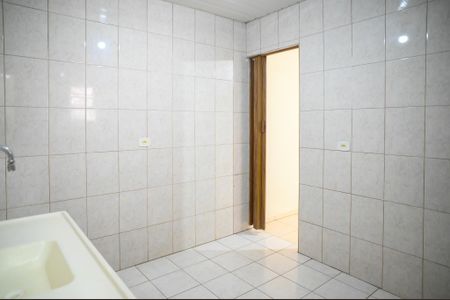 Sala/Cozinha de casa para alugar com 1 quarto, 35m² em Vila Brasílio Machado, São Paulo