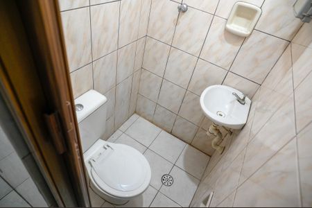 Banheiro de casa para alugar com 1 quarto, 35m² em Vila Brasílio Machado, São Paulo