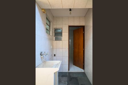 Área de Serviço de casa para alugar com 1 quarto, 35m² em Vila Brasílio Machado, São Paulo