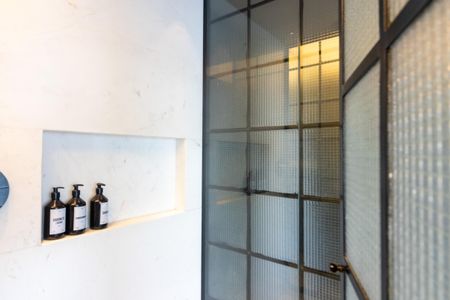 Studio à venda com 55m², 1 quarto e 1 vaga Studio à venda com 55m², 1 quarto e 1 vagaBanheiro