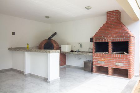 Apartamento para alugar com 45m², 2 quartos e 1 vagaÁrea comum - Churrasqueira