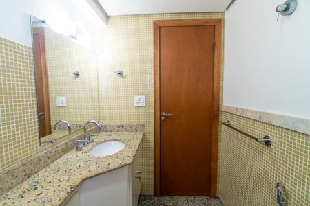 Apartamento à venda com 290m², 5 quartos e 3 vagasBanheiro Social