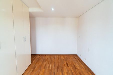 Apartamento à venda com 290m², 5 quartos e 3 vagasQuarto 2