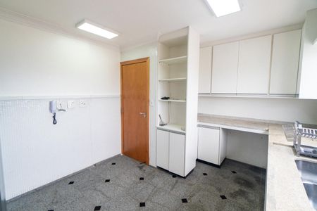 Apartamento à venda com 290m², 5 quartos e 3 vagasCozinha