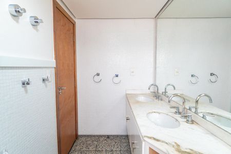 Banheiro da Suíte 1 de apartamento à venda com 5 quartos, 290m² em Vila Mascote, São Paulo