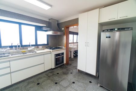 Apartamento à venda com 290m², 5 quartos e 3 vagasCozinha