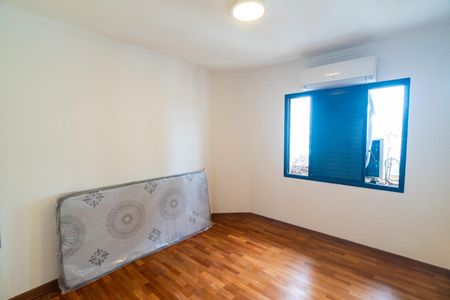 Apartamento à venda com 290m², 5 quartos e 3 vagasSuite 2