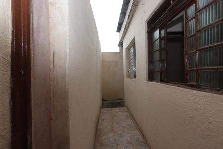 Casa para alugar com 50m², 2 quartos e 1 vagaÁrea de Serviço