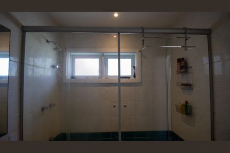 Casa de condomínio à venda com 200m², 3 quartos e 2 vagasBanheiro Social