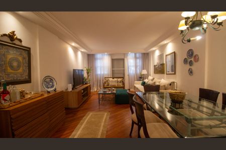 Casa de condomínio à venda com 200m², 3 quartos e 2 vagasSala