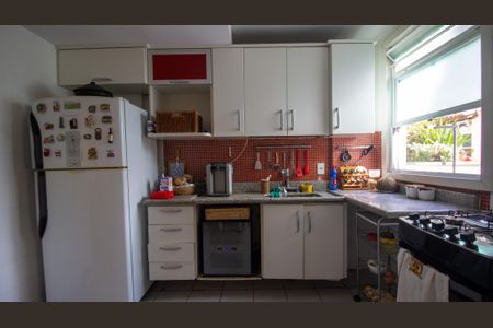 Casa de condomínio à venda com 200m², 3 quartos e 2 vagasCozinha