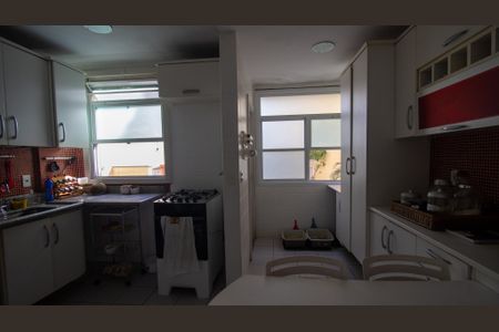 Casa de condomínio à venda com 200m², 3 quartos e 2 vagasCozinha