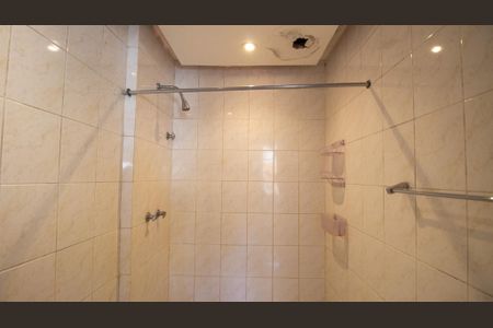 Casa de condomínio à venda com 200m², 3 quartos e 2 vagasBanheiro da Suíte 2