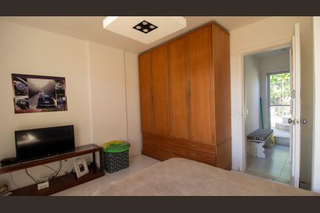 Casa de condomínio à venda com 200m², 3 quartos e 2 vagasQuarto