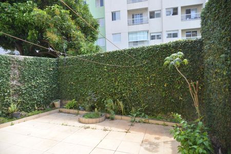 Casa à venda com 180m², 5 quartos e 3 vagasQuintal