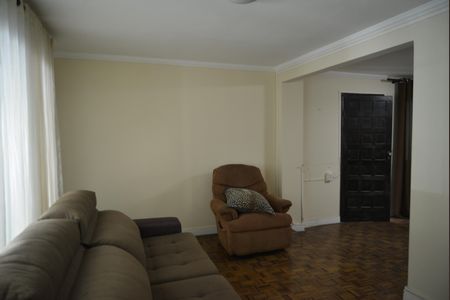 Casa à venda com 180m², 5 quartos e 3 vagasSala