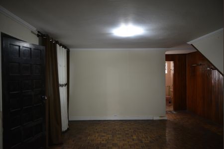 Casa à venda com 180m², 5 quartos e 3 vagasSala