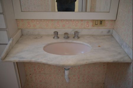 Casa à venda com 180m², 5 quartos e 3 vagasBanheiro da Suíte