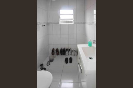 Casa à venda com 111m², 3 quartos e 1 vagaBanheiro de Serviço