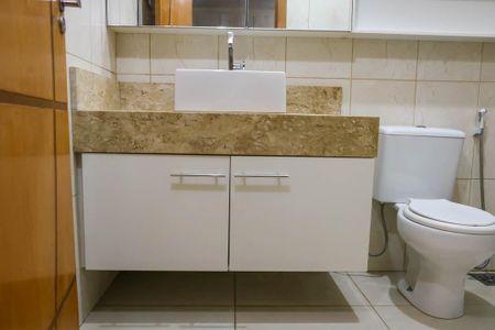 Casa de condomínio à venda com 120m², 3 quartos e 1 vaga Casa de condomínio à venda com 120m², 3 quartos e 1 vagaBanheiro do Quarto Suite